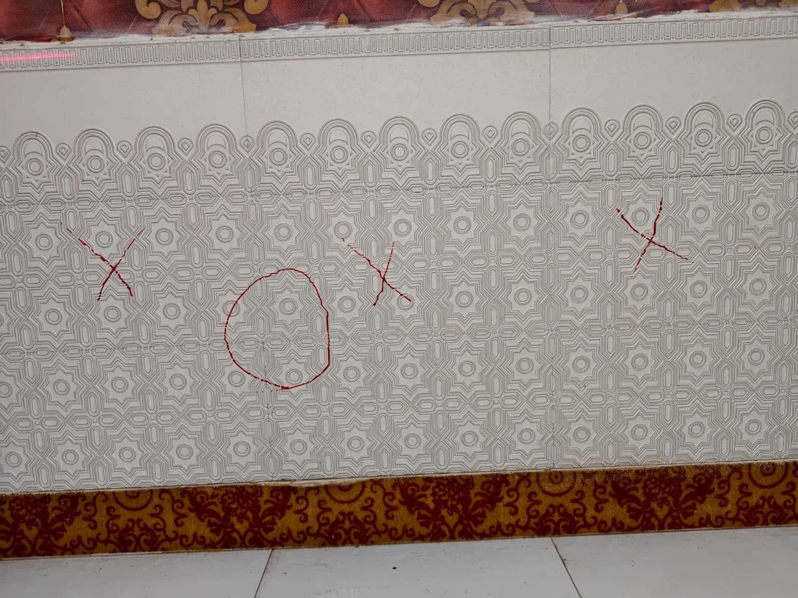 More hollow tiles: TV lounge, marked during the test